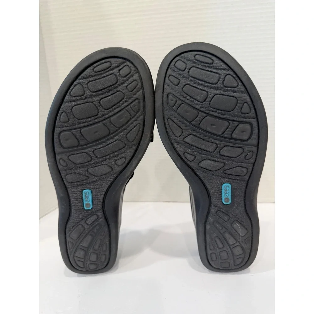 Bzees Desire Slide Black Stretch Criss Cross Comfort Wedge Sandals Sz 11M